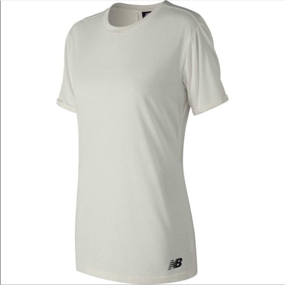 New Balance 247 White Women’s Tee Shirt✨